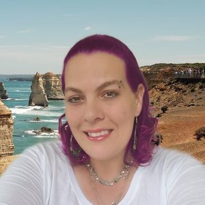 Meet your Posher, Brooke